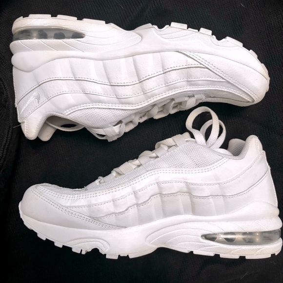 Nike Women’s Air Max 95 Triple White - Picture 1 of 4